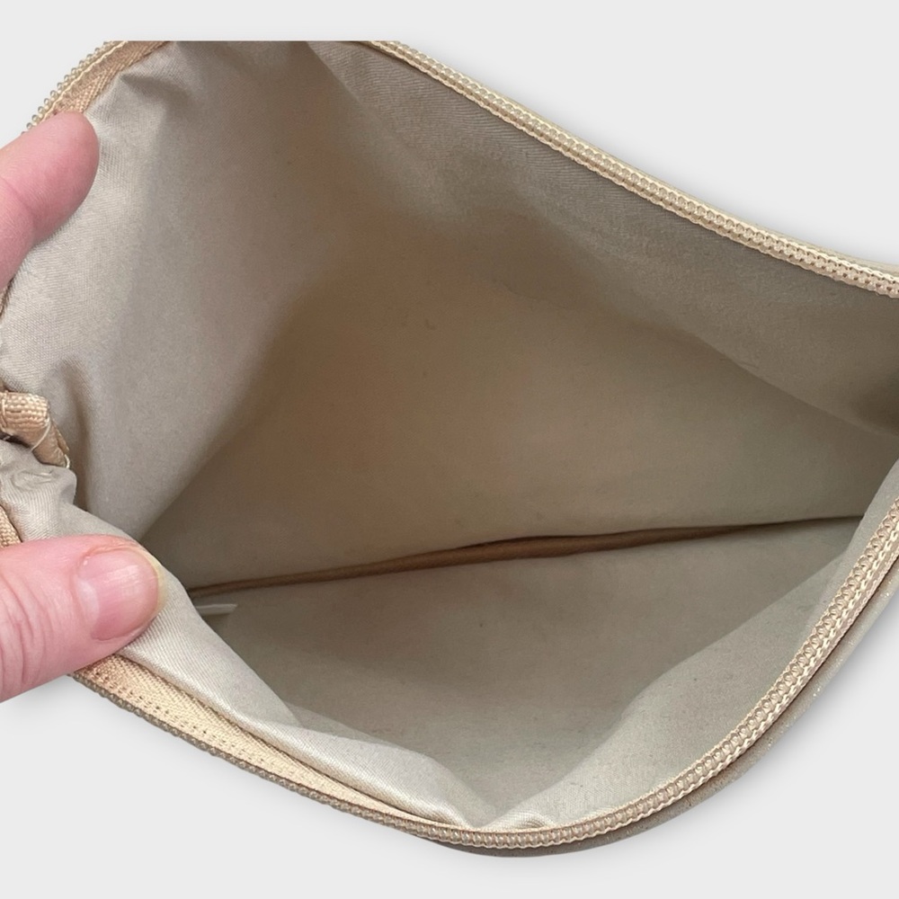Metallic Gold Clutch Organizer - Picture 3 of 4